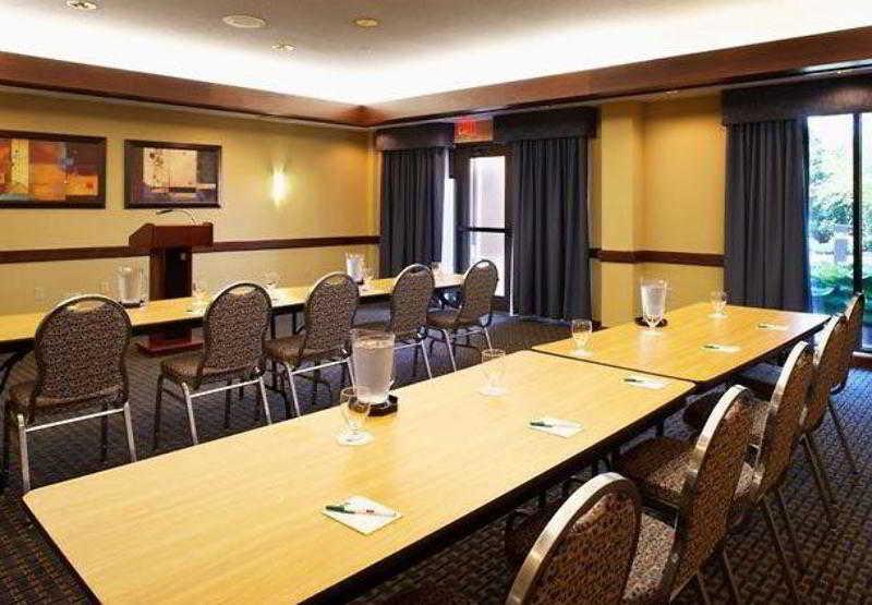 Courtyard By Marriott Cleveland Willoughby Otel Konforlar fotoğraf